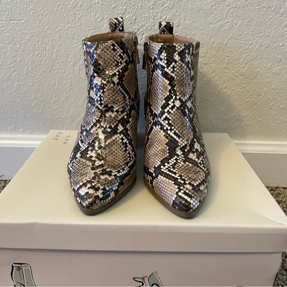 A new day Snakeskin Ankle Booties with Zipper - Picture 7 of 11